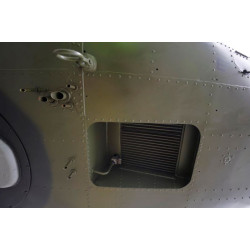 Salida del enfriador de aceite UH 1:6